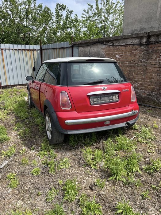 MINI Cooper На части