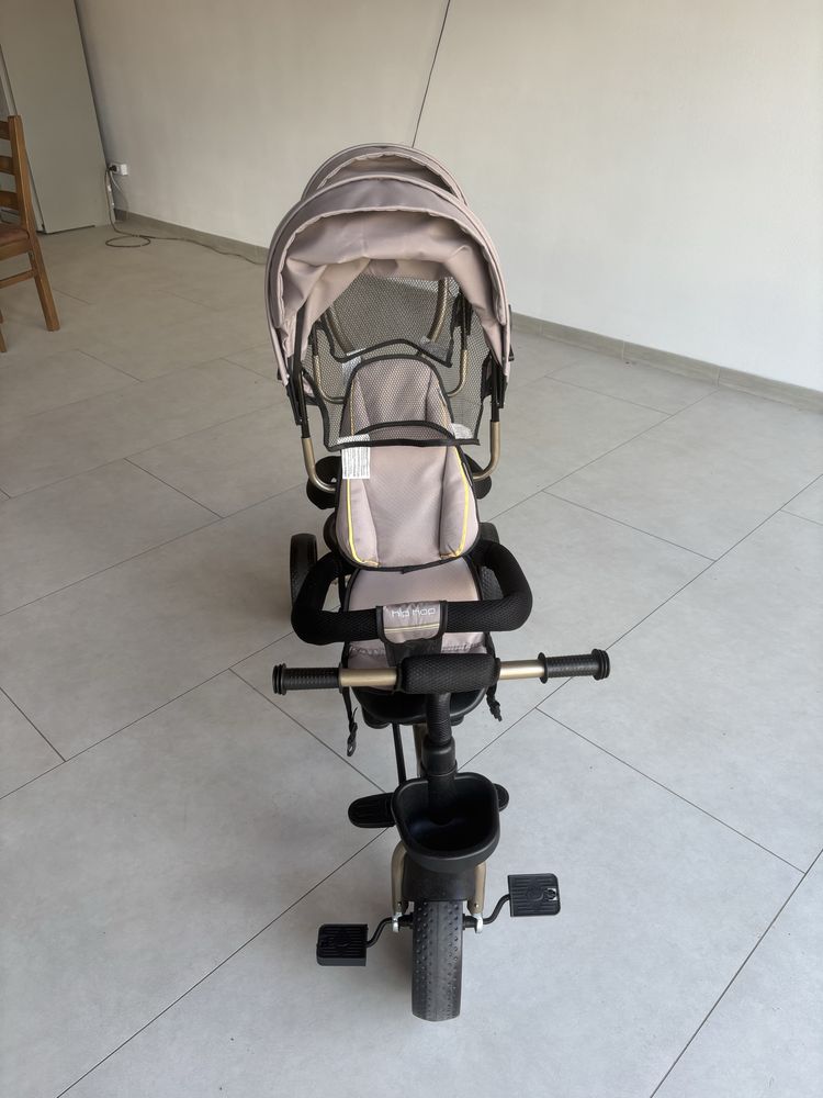 Vând tricicleta gemeni, nouă!