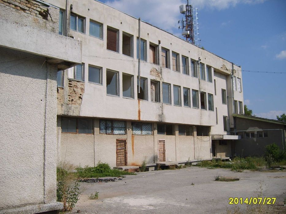 Трети етаж от административна сграда-бивше кметство на с.Ивански
