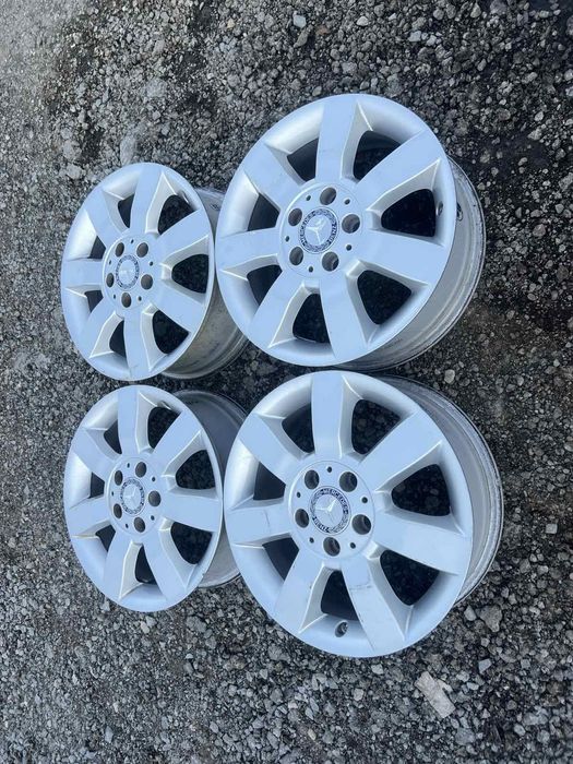 Оригинални джанти Мерцедес 5/112 Mercedes A klasse,B klasse 5x112

Упо