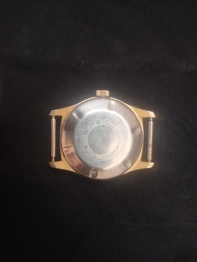 Немски позлатен часовник Ruhla anti-magnetic Made in GDR