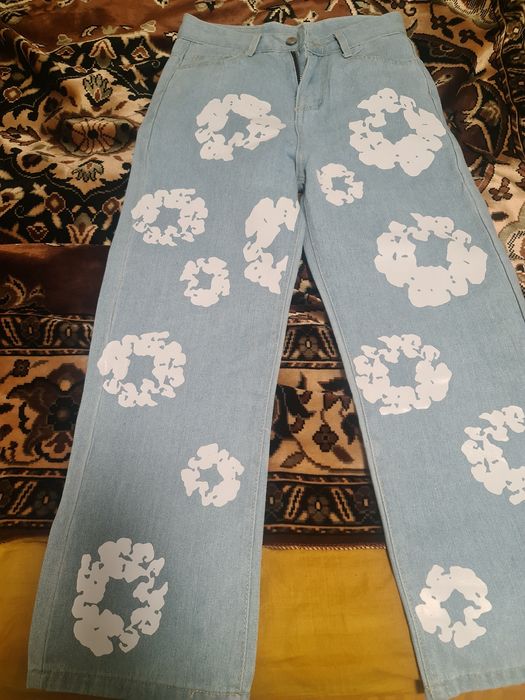 Blugi tears mărimea L