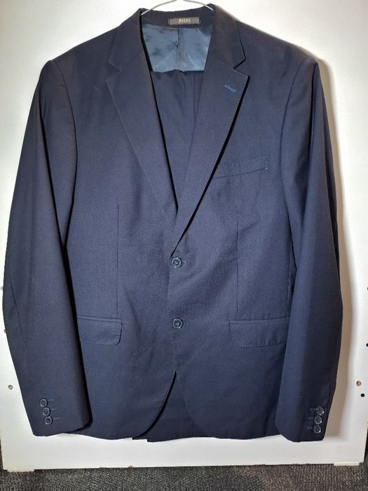 Costum Hugo Boss 50
