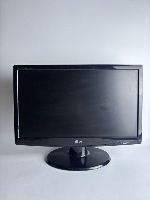 Мониторы 22 дюйма разных марок