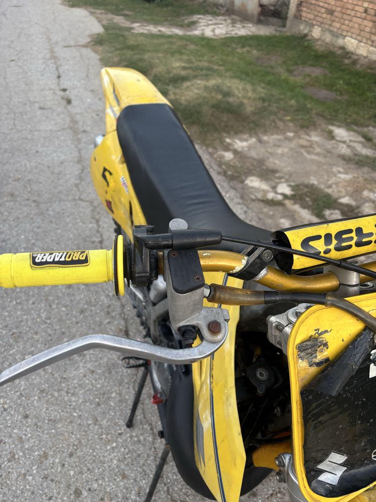 Suzuki rm 250 с пукнат цилиндър