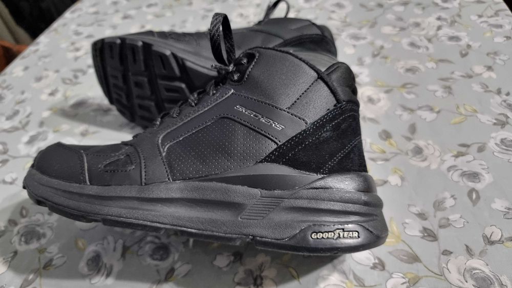 Маратонки Skechers Goodyear 37 1/2