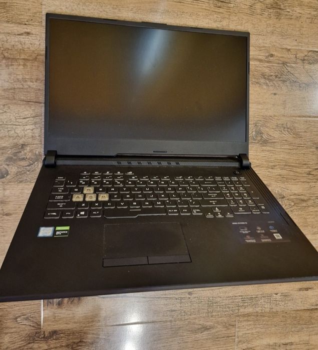 LAPTOP GAMING ASUS ROG Strix G731GT – i7, 32GB RAM, SSD 980 PRO, 17,3”