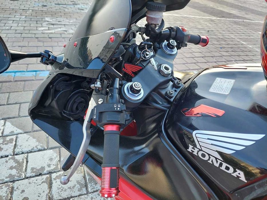 Honda cbr 954 RR fireblade SC50