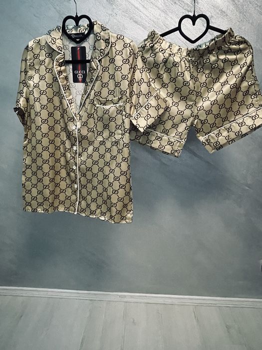 Pijamale si Genti Dama