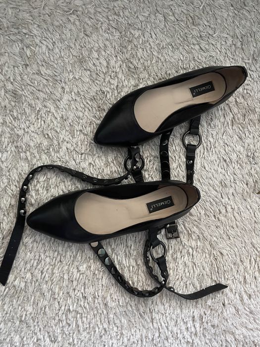 Pantofi din piele nr.36