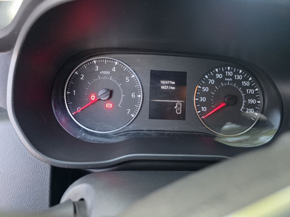 Dacia Duster 1.5 diesel 2018 4x4. Fără ad-blue