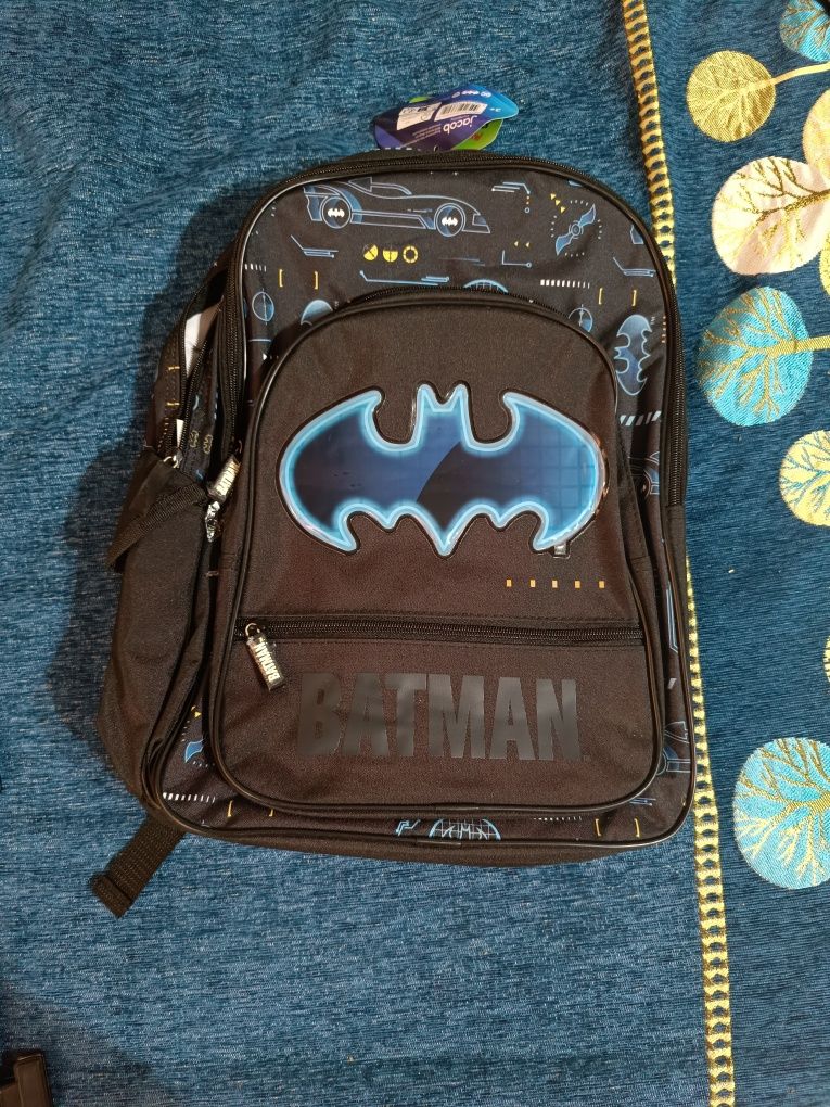 Ghiozdan nou batman