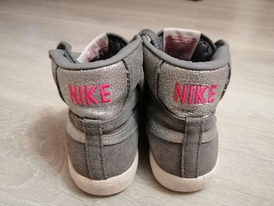 De vânzare ghete fete Nike nr. 36