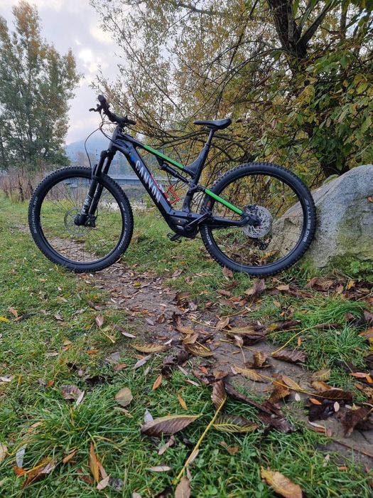 Bicicleta electrica canyon neuron on full suspensie