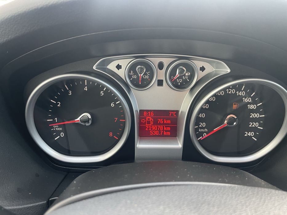 Ford focus 1.6 benzina din 2010