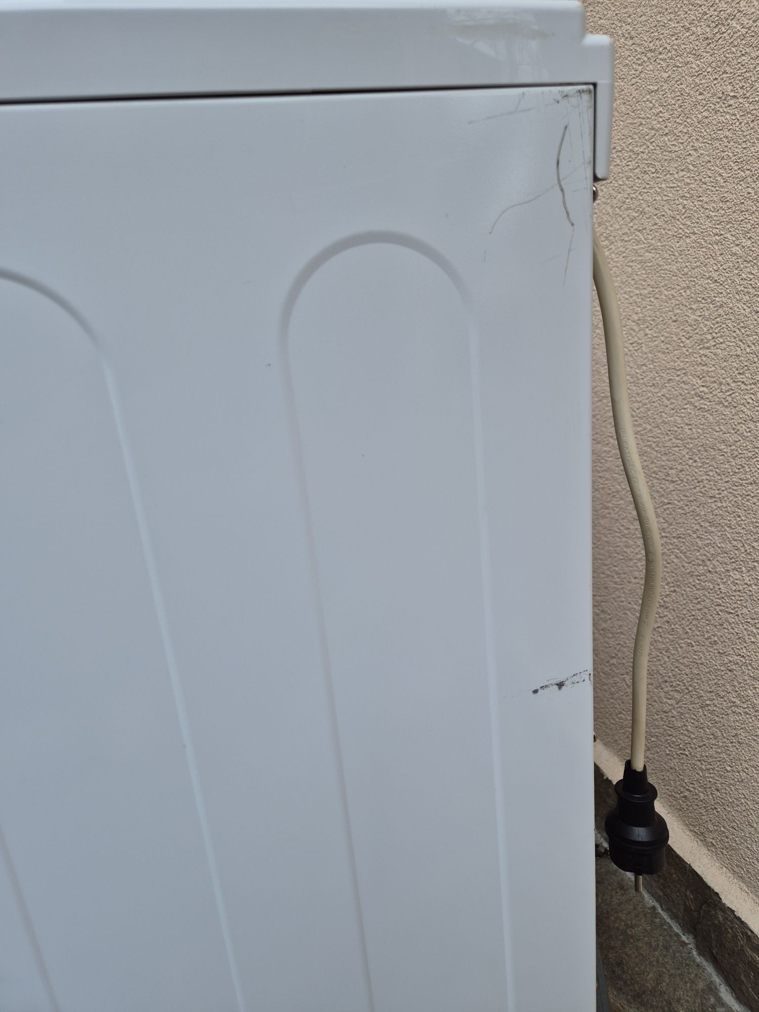 Сушилня Ariston Hotpoint TCD 751