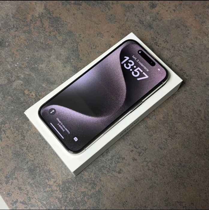 iPhone 15 Pro Natural Titanium 512GB