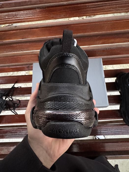 Balenciaga triple s clear