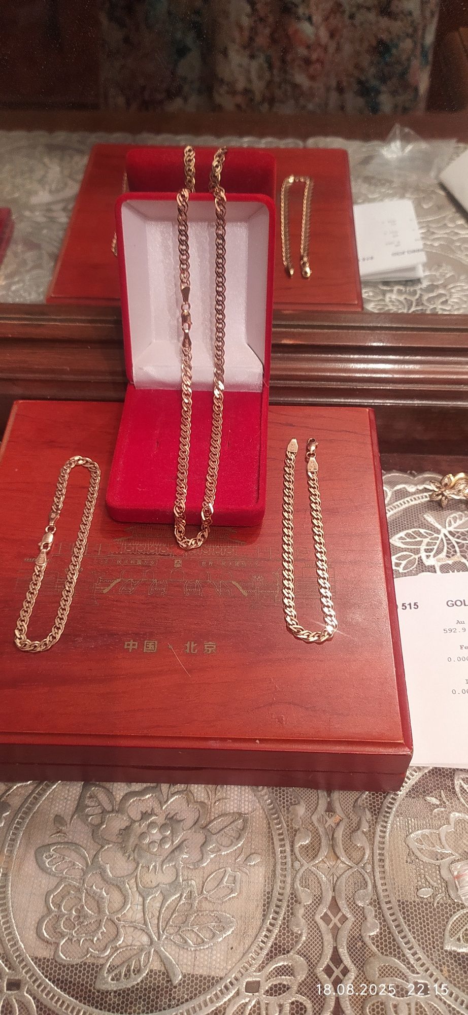 Продам Российские золотые серьги 583 пробы,б/у  в идеальном состоянии,