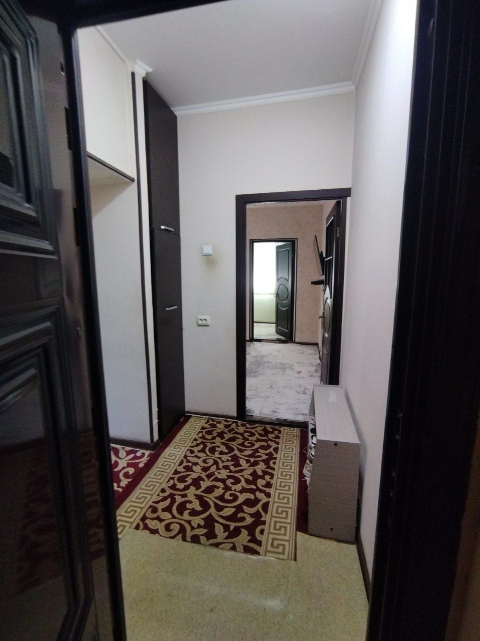Qora qamishda 2/1 da 1 honali uy sotiladi
