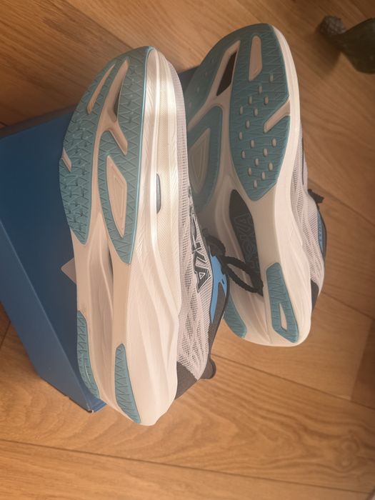 Маратонки за бягане Hoka Rocket X 3