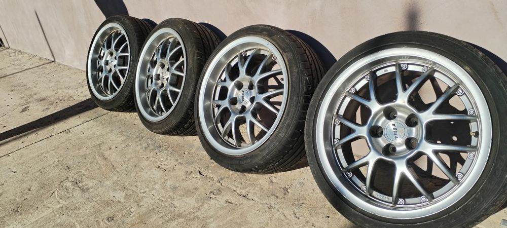 Vand jante concave et 35 5x100  R17