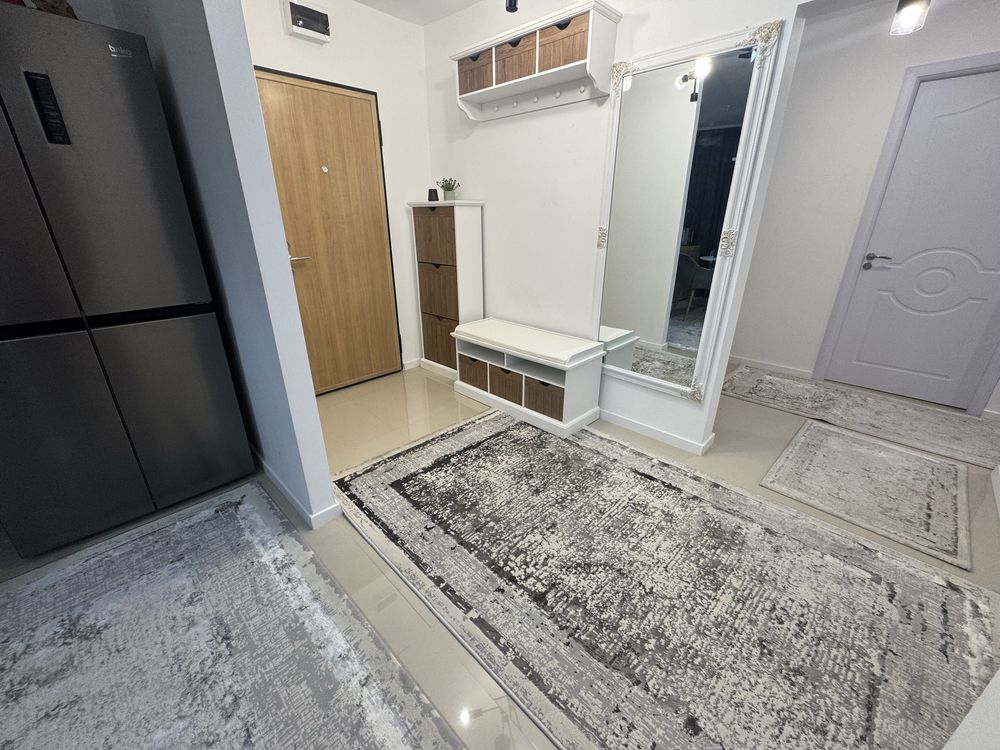 Apartament 3 camere zona  Casa de Asigurari( in spate la Pressco)