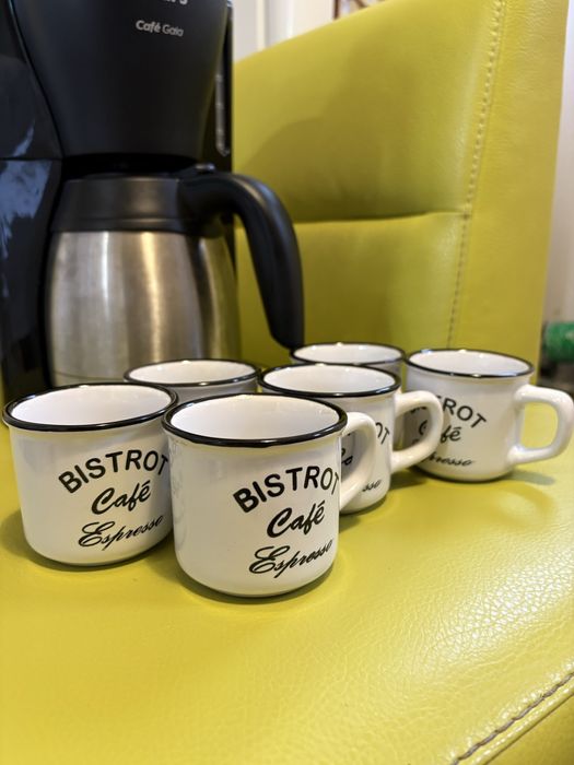 Cafetiere philips negru + 6 ceașcă