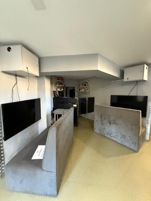 Spatiu comercial de vanzare 97 mp,acte la zi