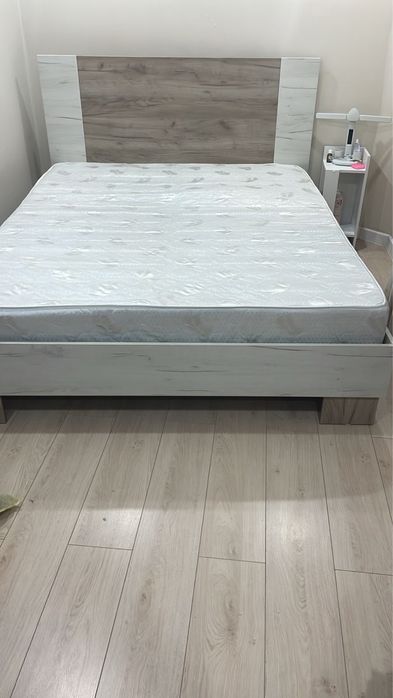 Продам кровать 180*200