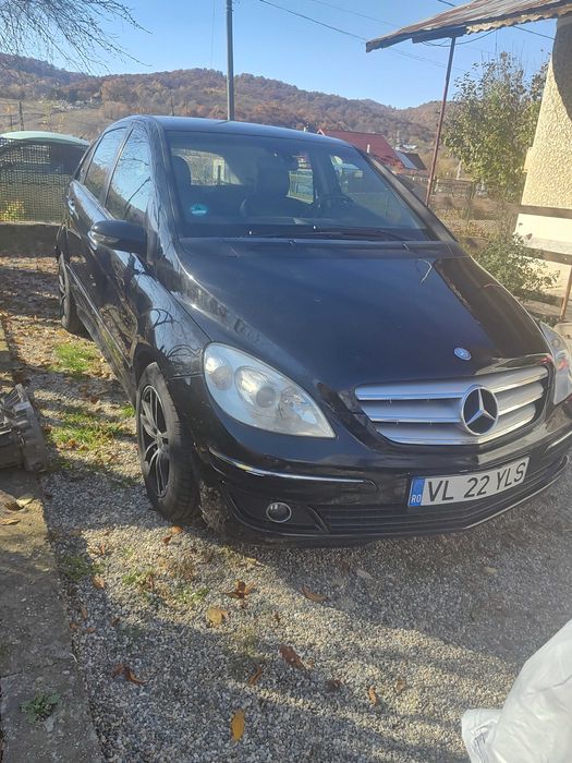 Mercedes Benz B170