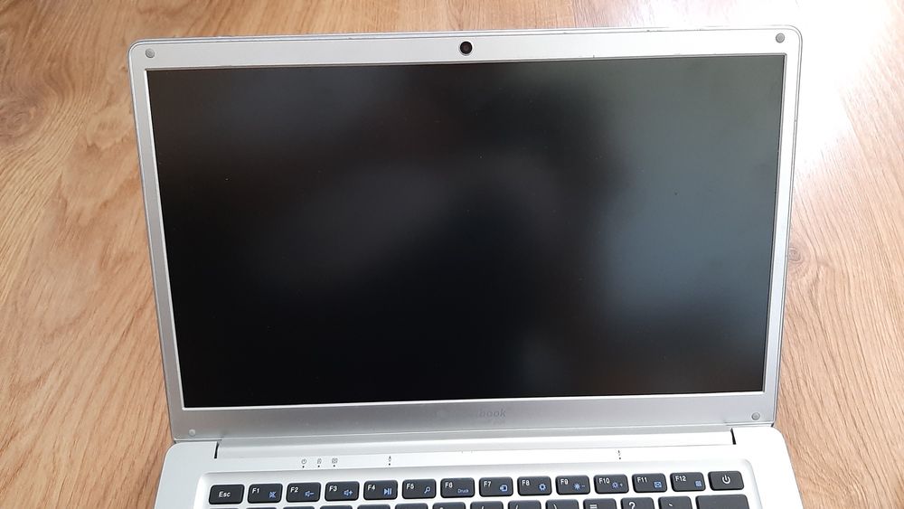 Laptop leptop pt piese,display-ul bun