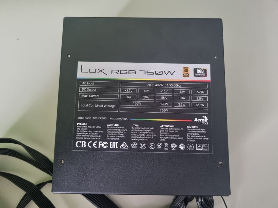 Sursă Aerocool Lux RGB 750W