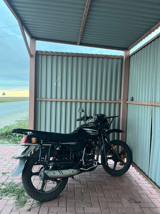Мотоцикл gsx Suzuki 200 куб