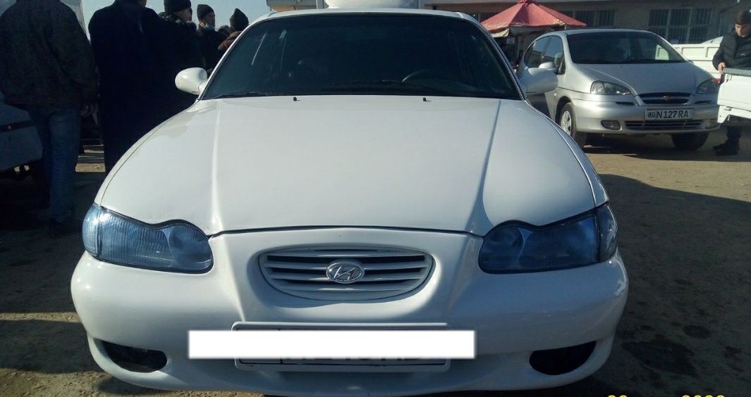 Hynday sonata 1998