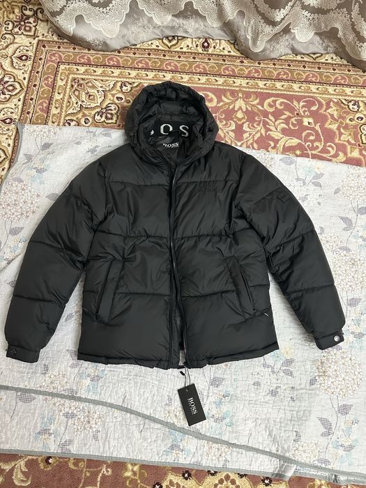 Продам новую зимнию куртку