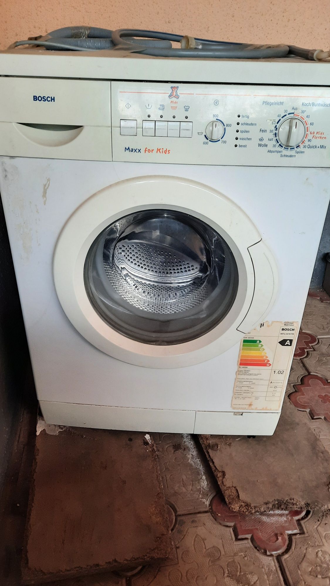 Продам стиральный машину в хорошем в рабочем состоянии
