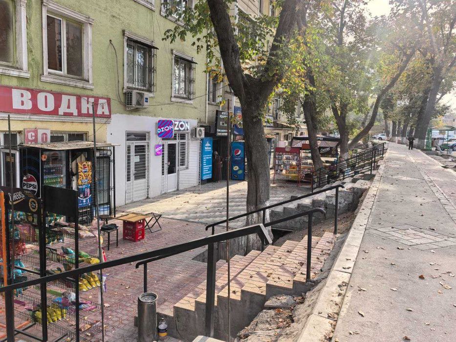 Продается нежилое помещение Чиланзар 2 квартал 3 хона нежилой сотилади