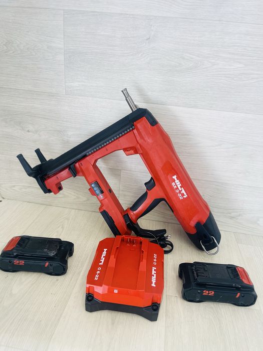 Milwaukee BX 3-22 pistol batut cuie beton metal nuron