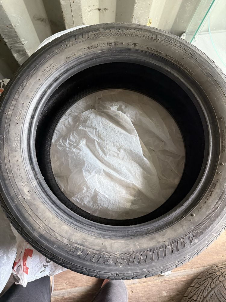 Шины. Придам шины Bridgestone