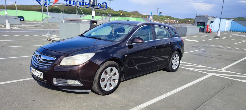 Vând Opel Insignia 2013