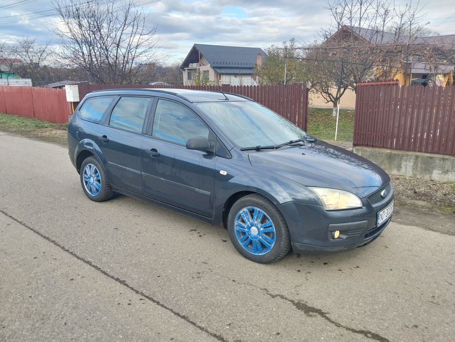 Vând Ford Focus 1.8 TDCI