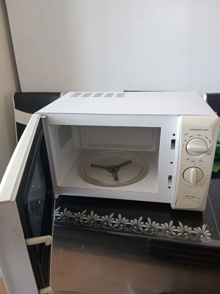 Микроволновая печь