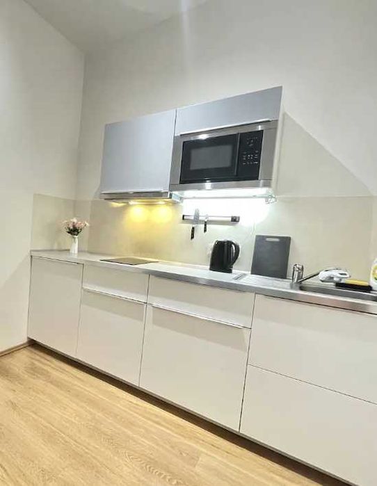 Дава се под наем Двустаен апартамент в Пловдив, Център - 67 кв.м за 306 € - Снимка #3