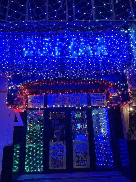 Vand afacere la cheie likidare marfa pret bun