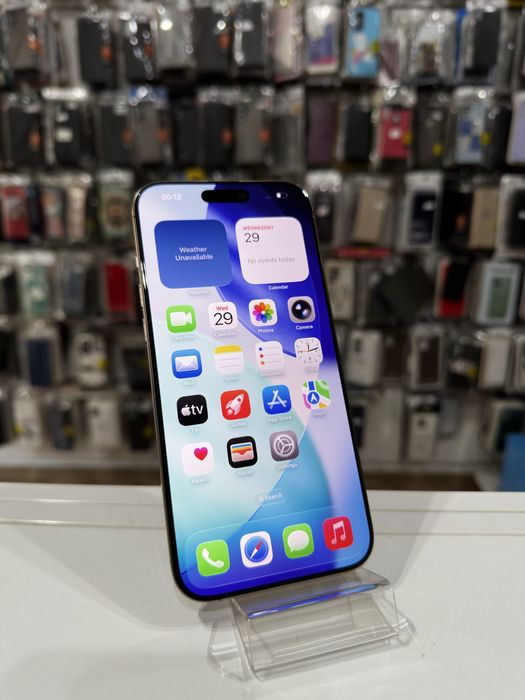 iSellStore Vâlcea: iPhone 16 Pro Max Desert Titanium - 256GB -