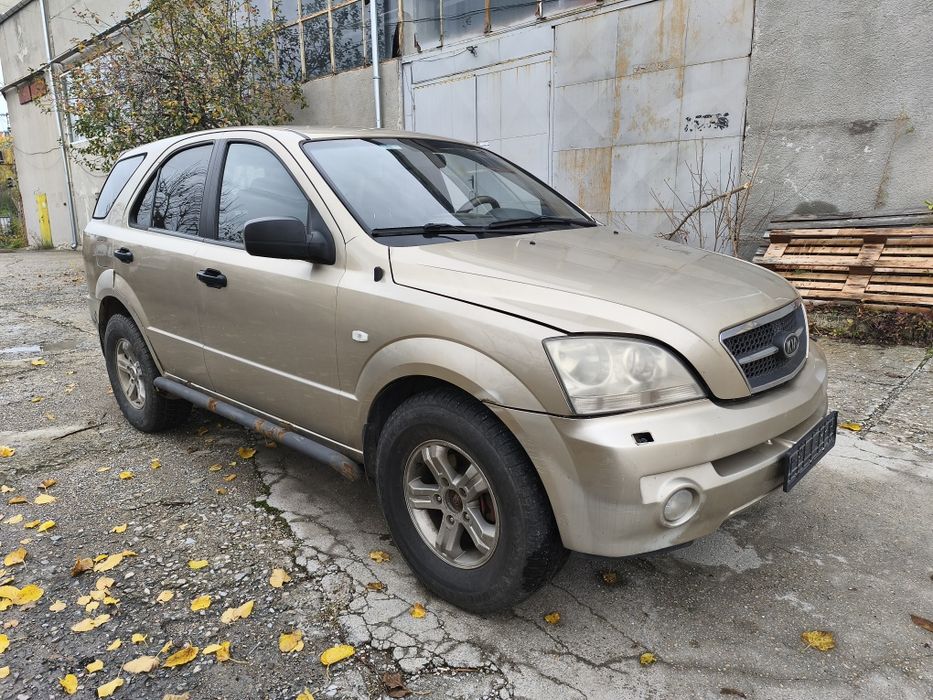Продавам на части KIA SORENTO 2.5 CRDI 2003 г.