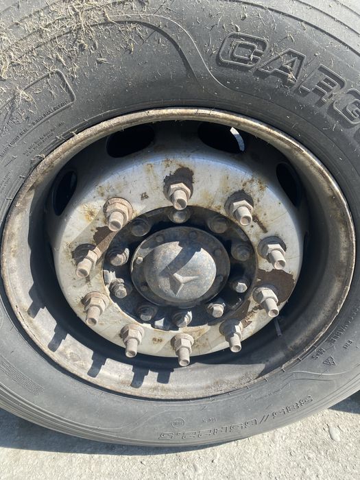 Semiremorca Cisterna produse alimentare Menci Cardi