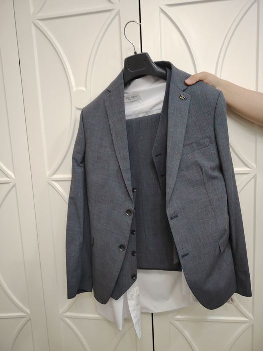 Мужской костюм тройка новая шикарно богато смотрится, турецкий костюм.