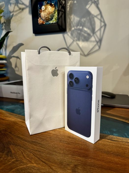 iPhone 17 Pro Max 256GB Deep Blue
